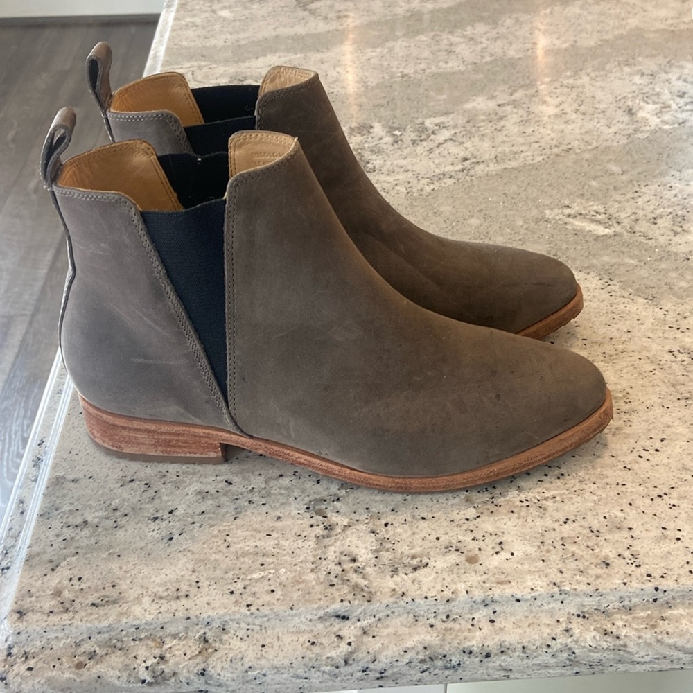 Nisolo Eva boots